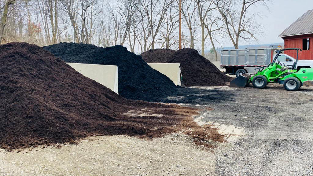 black mulch brown mulch bulk mulch delivery mulch for sale